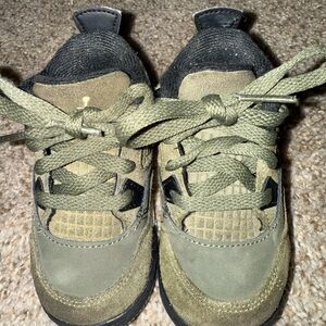 Jordan 4 Olive